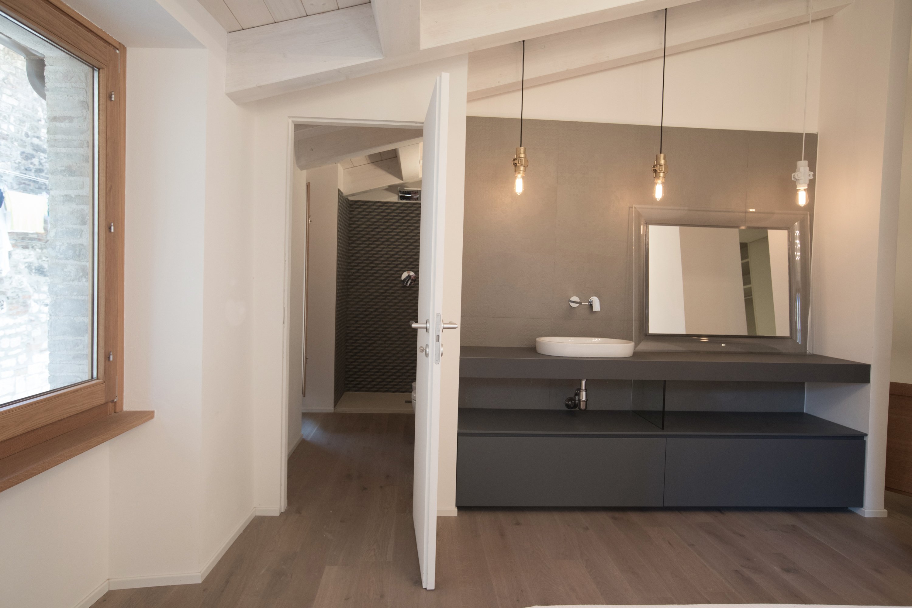Illuminare Bagno Buio : Soluzioni per un efficace progettazione dell illuminazione del bagno