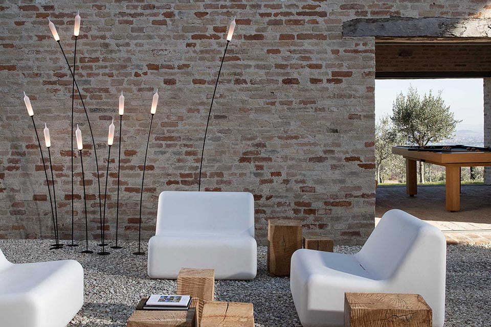 Best materials for outdoor lamps: Nilo