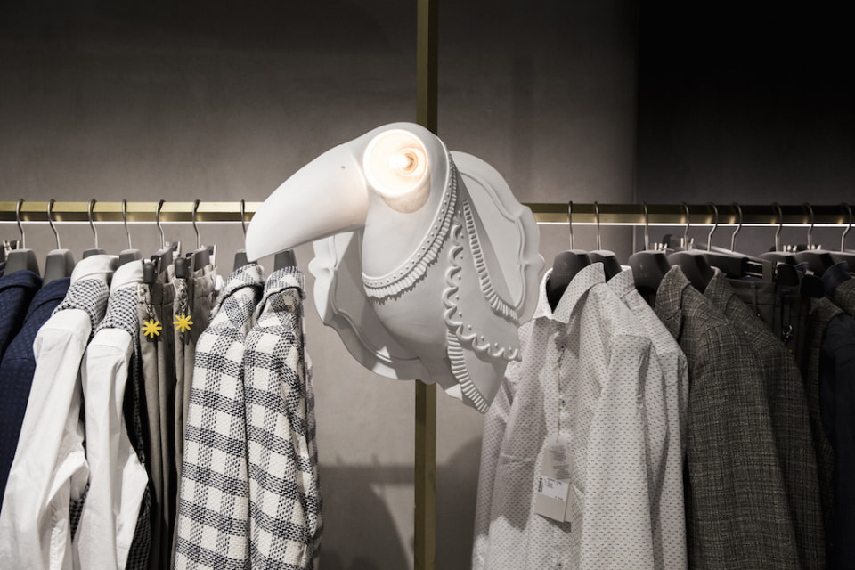 Designing shop lighting: how to place lights in a shop