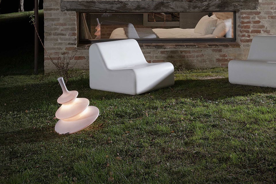 Having fun with outdoor lighting: Pirla by Karman 3