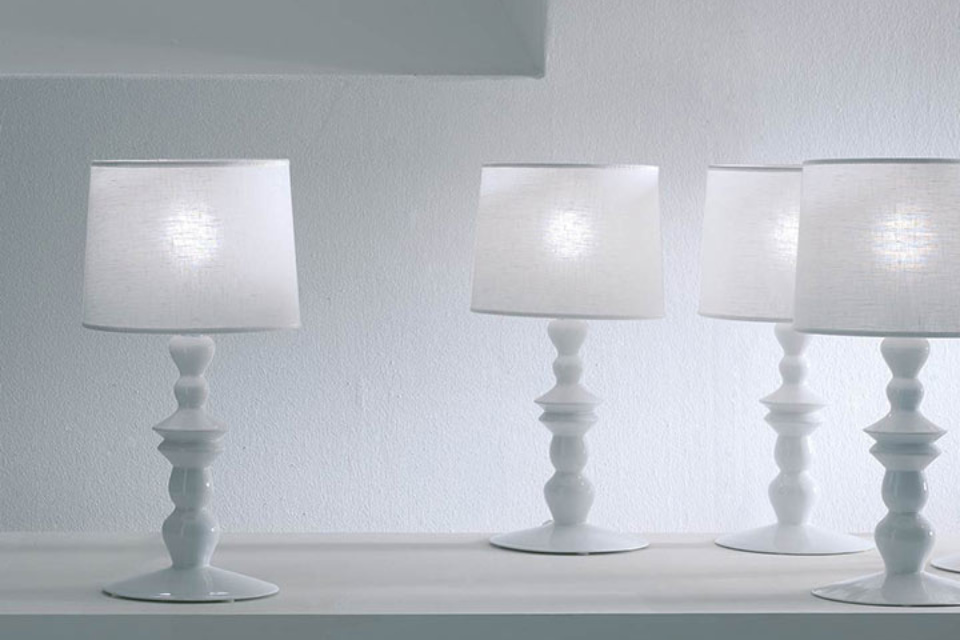 Types of indoor lighting. Table lamps: Alibababy